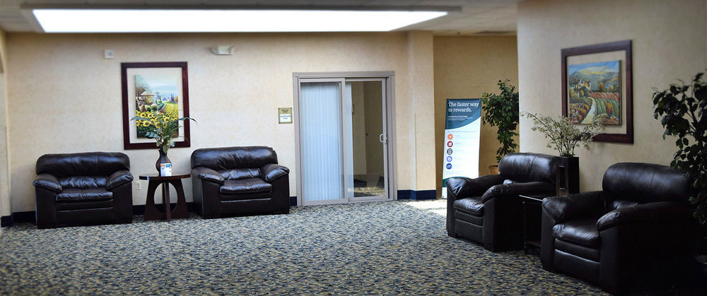 Quality Inn & Suites Coldwater Near I-69 Bagian luar foto