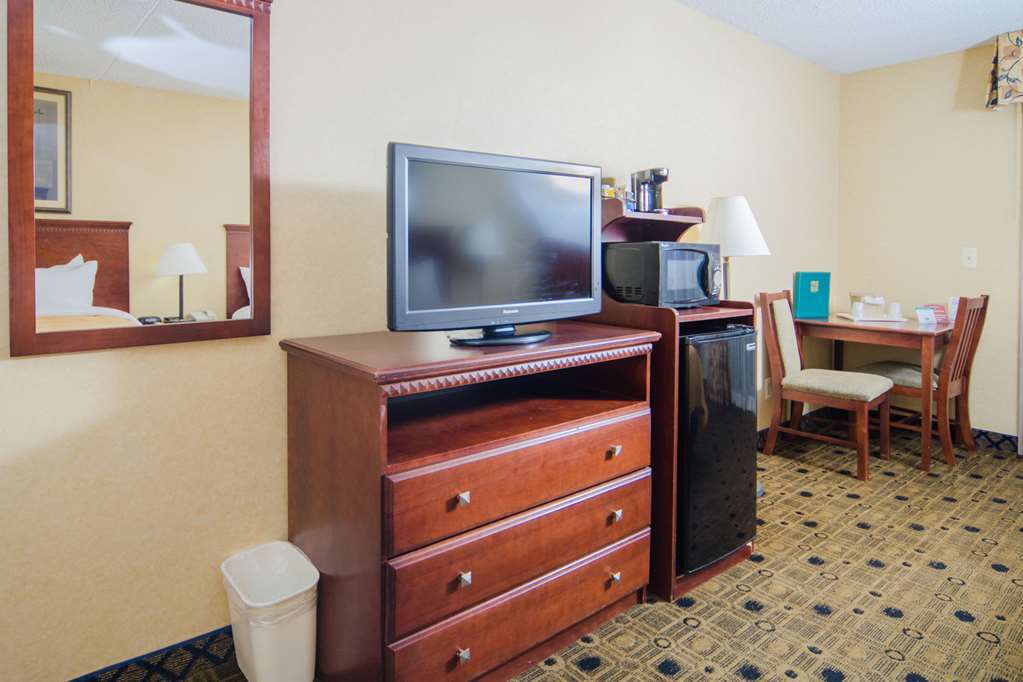 Quality Inn & Suites Coldwater Near I-69 Ruang foto